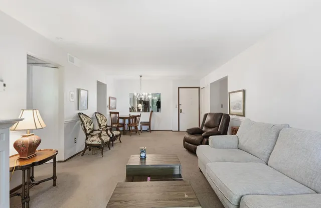 $97,000 | 3749 North 88th Street, Unit 104, Milwaukee, WI 53222