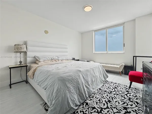 $3,950 | 1755 East Hallandale Beach Boulevard, Unit 2207E, Hallandale Beach, FL 33009