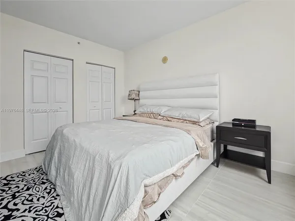 $3,950 | 1755 East Hallandale Beach Boulevard, Unit 2207E, Hallandale Beach, FL 33009