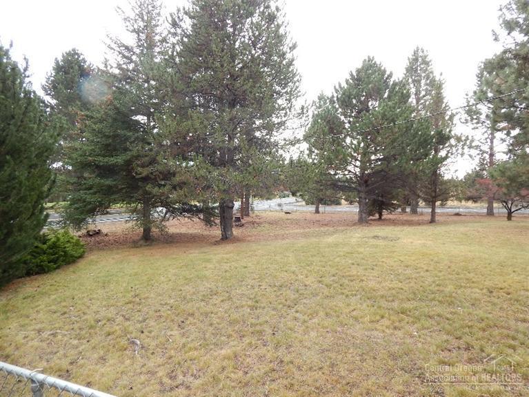 63511 Vogt Road Bend, OR 97701 - Photo 3 of 21 a view of outdoor space with trees