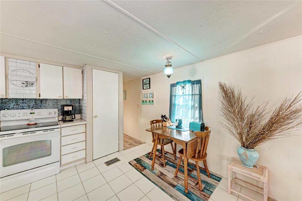 10315 Cortez Road West, Unit 17J Bradenton, FL 34210 - Photo 15 of 47