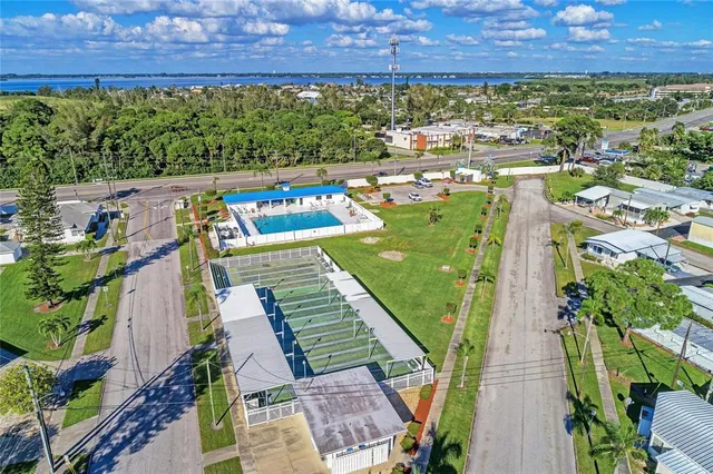 $220,000 | 10315 Cortez Road West, Unit 17J, Bradenton, FL 34210