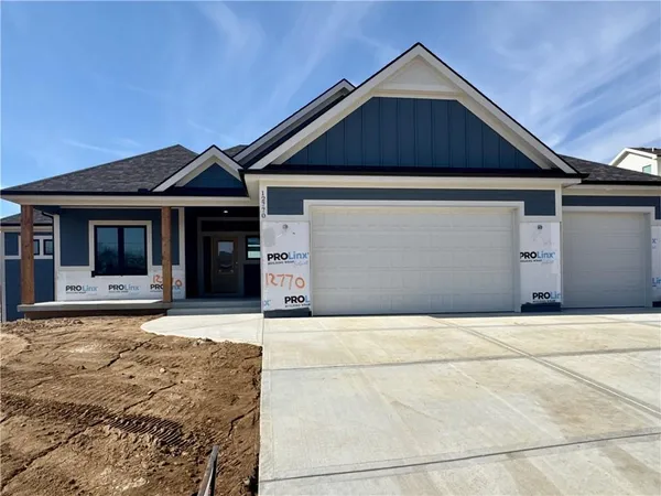 $799,900 | 12770 North Larkspur Ln., Platte City, MO 64079