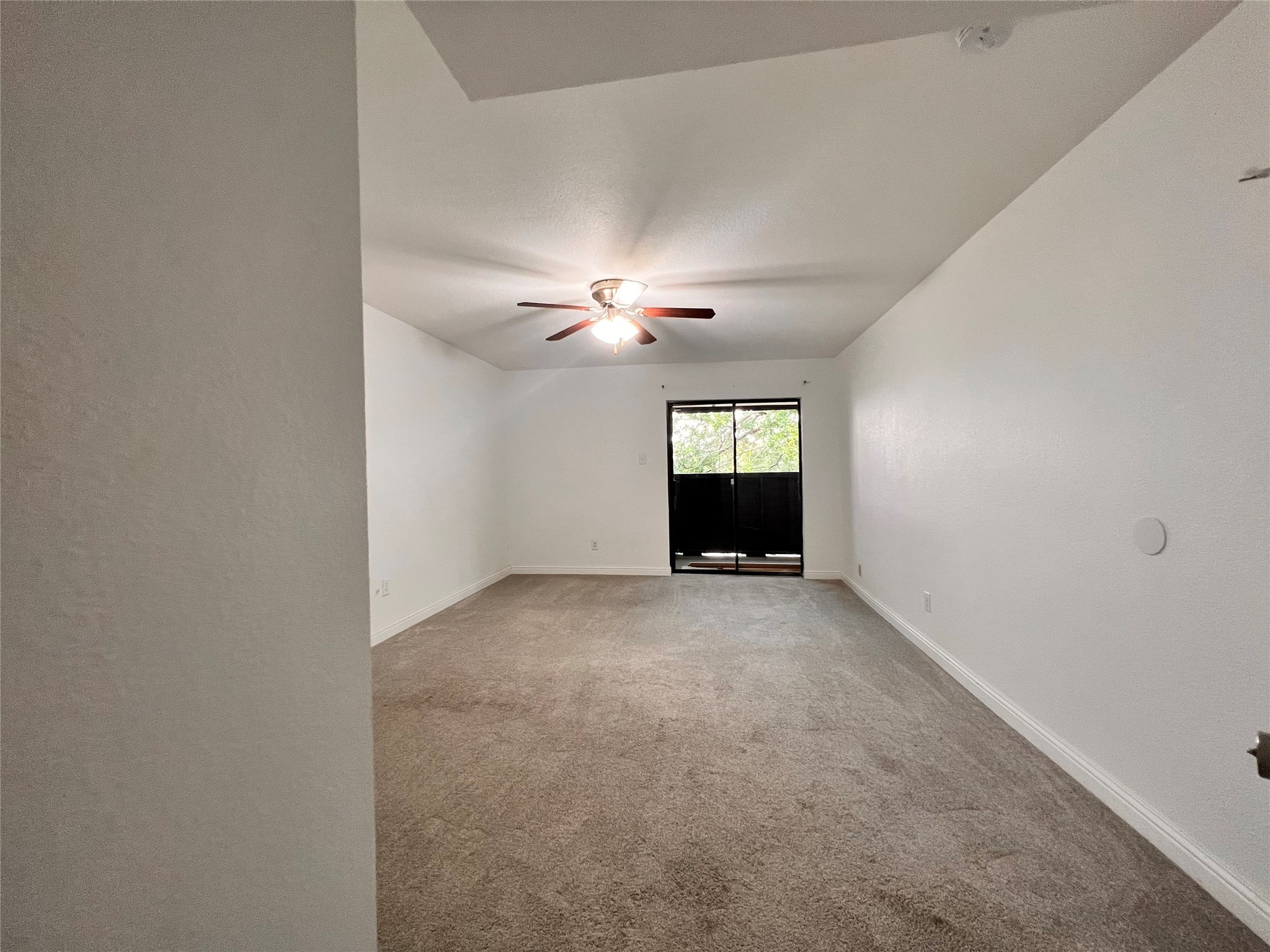 3005 Walnut Bend Lane, Unit 32 Houston, TX 77042 - Photo 11 of 26 Main Bedroom with access to the balcony.