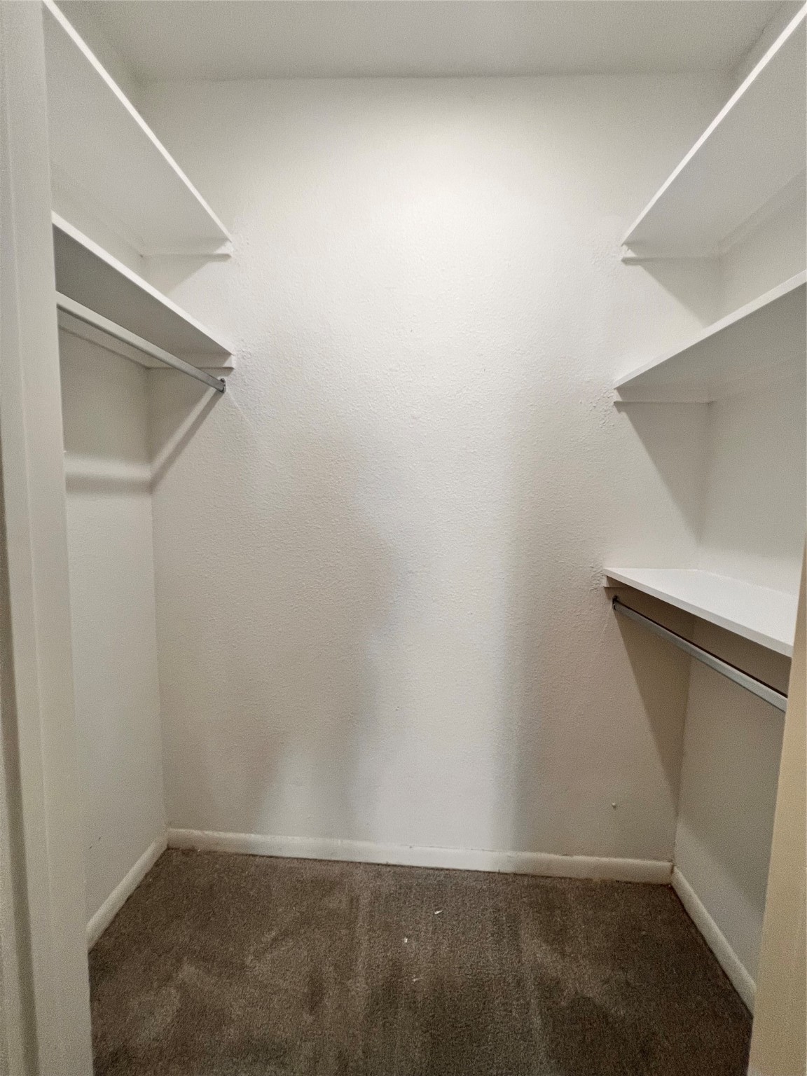 3005 Walnut Bend Lane, Unit 32 Houston, TX 77042 - Photo 21 of 26 a view of small space