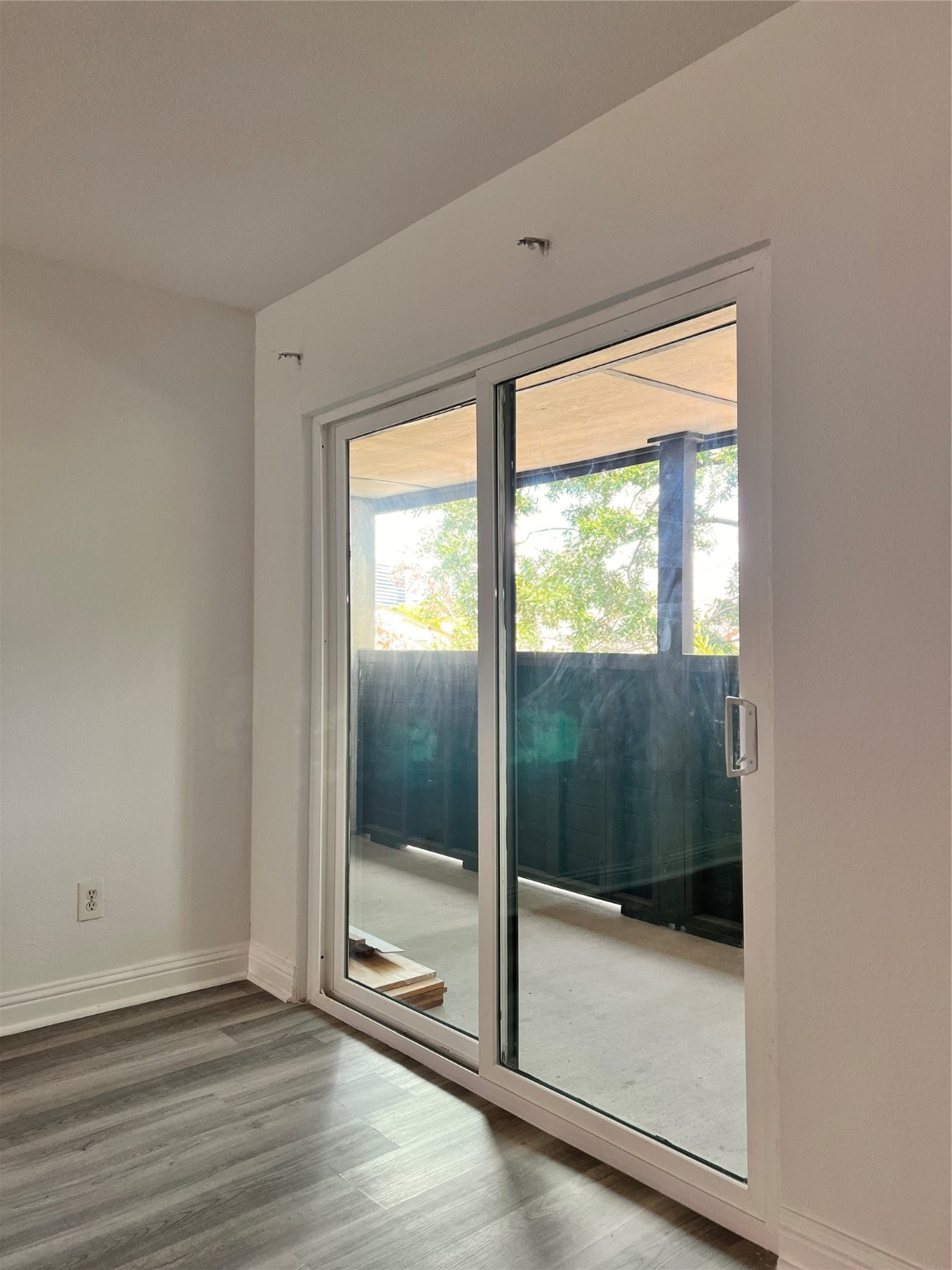 3005 Walnut Bend Lane, Unit 32 Houston, TX 77042 - Photo 22 of 26 a view of a glass door and window