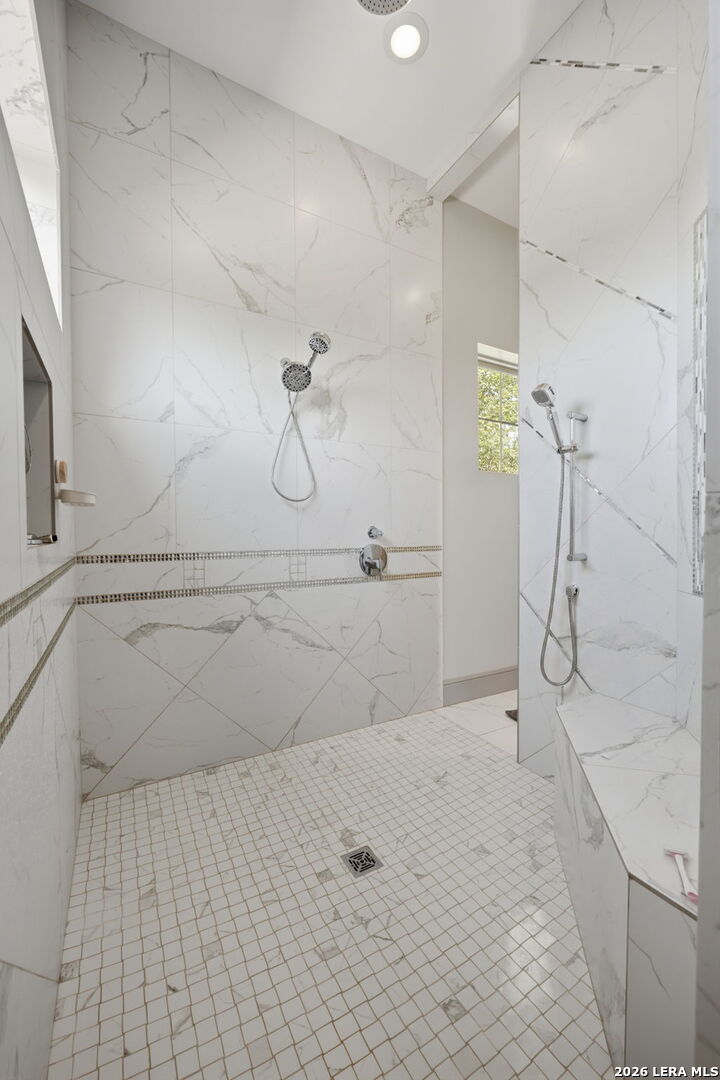 423 Tulorosa Ridge Helotes, TX 78023 - Photo 14 of 50