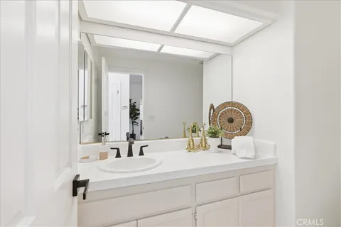 $1,295,000 | 1726 Date Avenue, Torrance, CA 90503