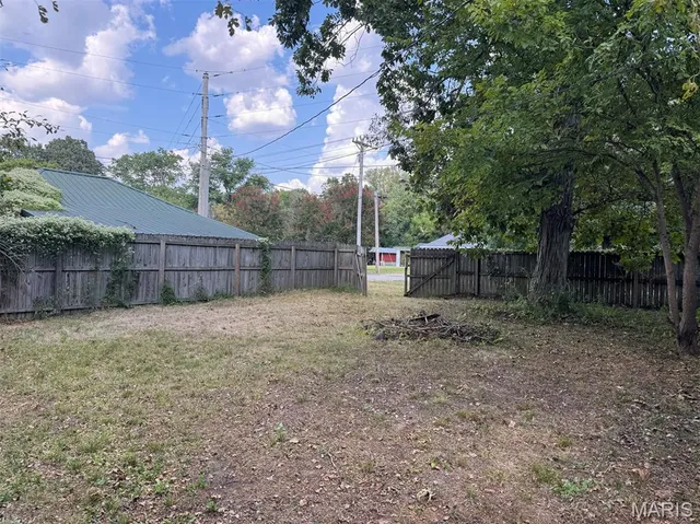 $64,900 | 502 Adrian Avenue, Campbell, MO 63933