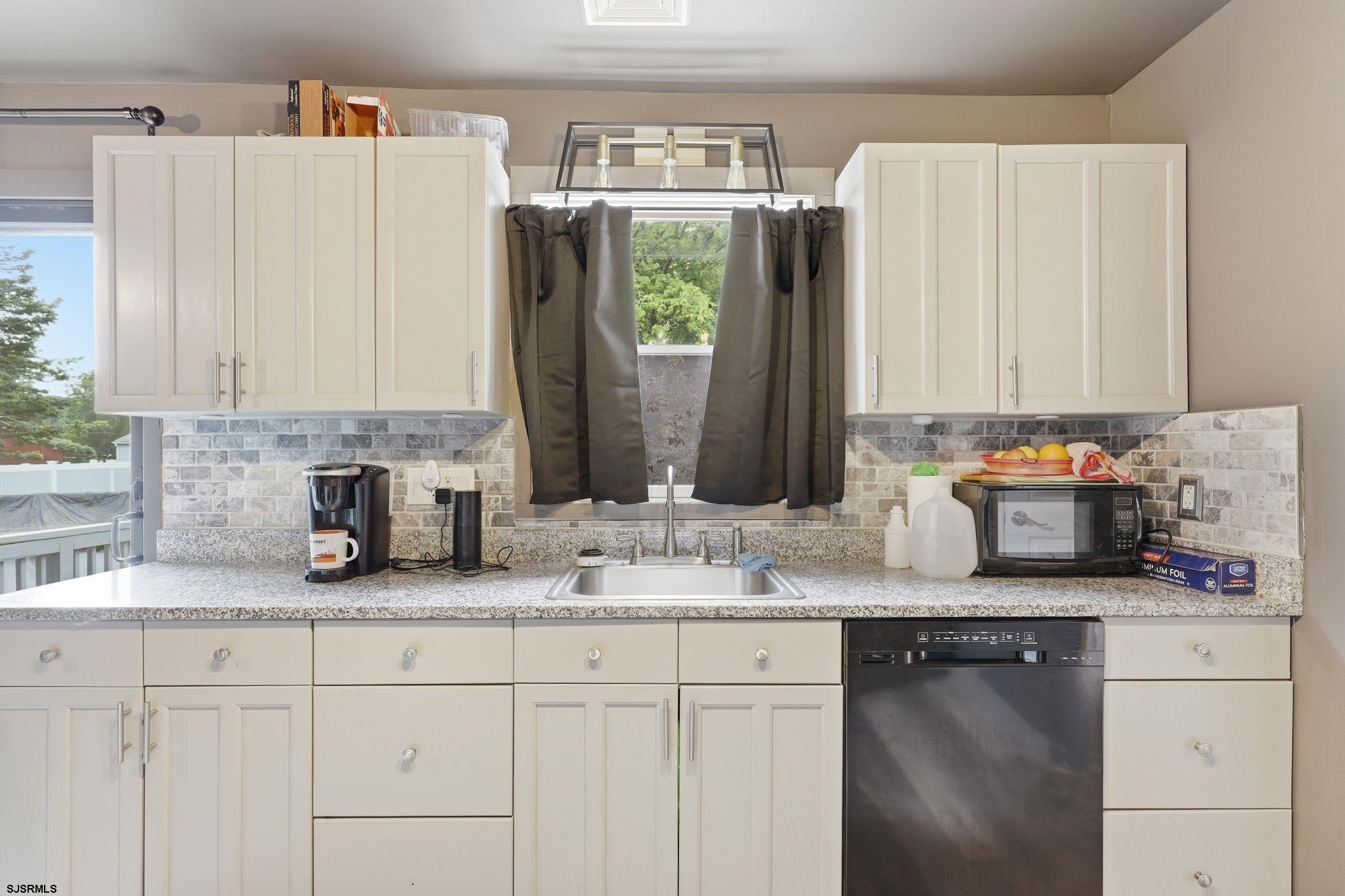 617 Pitney Road Absecon, NJ 08201 - Photo 8 of 55