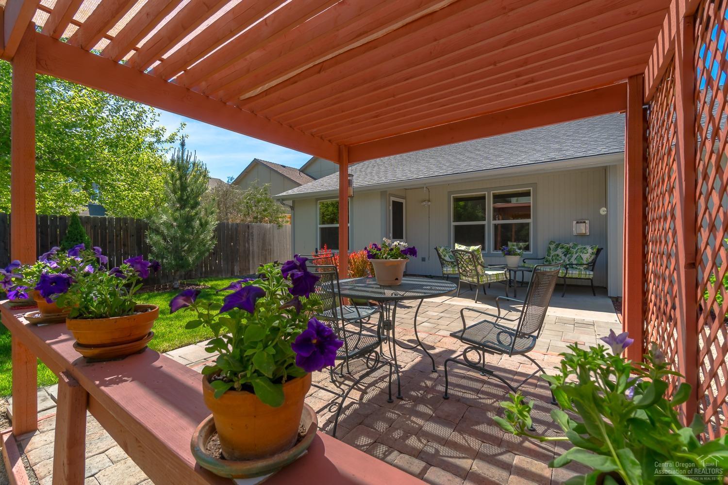 20564 Slalom Way Bend, OR 97702 - Photo 19 of 23 Think of summer days and nights relaxing
