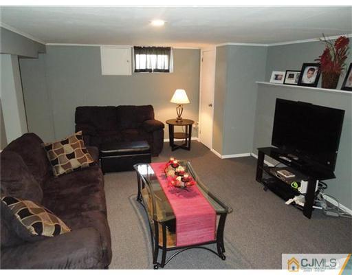 85 Conduit Way Colonia, NJ 07067 - Photo 11 of 20 Gallery Image 11