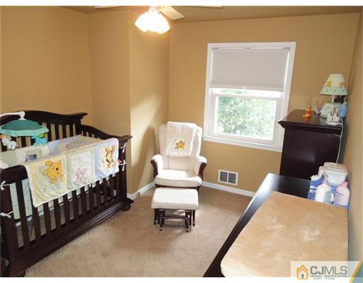 85 Conduit Way Colonia, NJ 07067 - Photo 8 of 20 Gallery Image 8