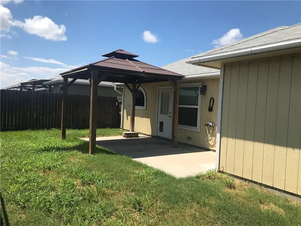 $1,950 | 6825 Witts Way, Corpus Christi, TX 78414