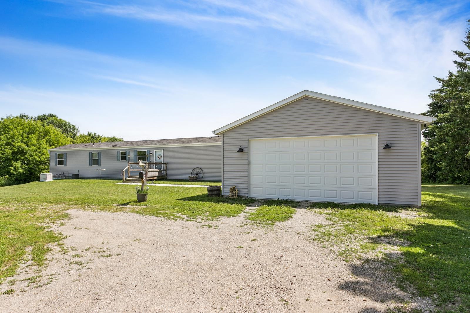 W4543 Faro Springs Road Hilbert, WI 54129 - Photo 4 of 25