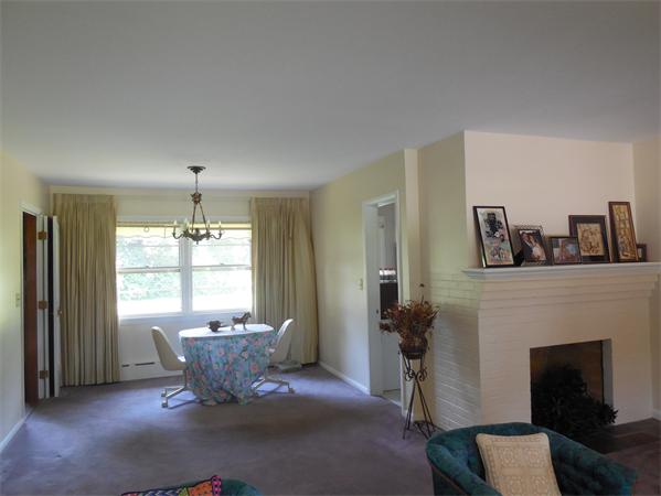 4 Hillview Road Holyoke, MA 01040 - Photo 3 of 4 Gallery Image 3