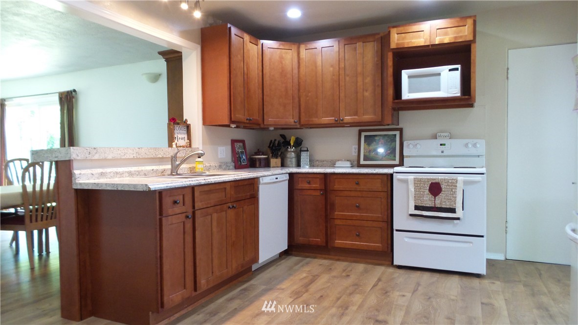 916 Garden Road Aberdeen, WA 98520 - Photo 12 of 25 Gallery Image 12