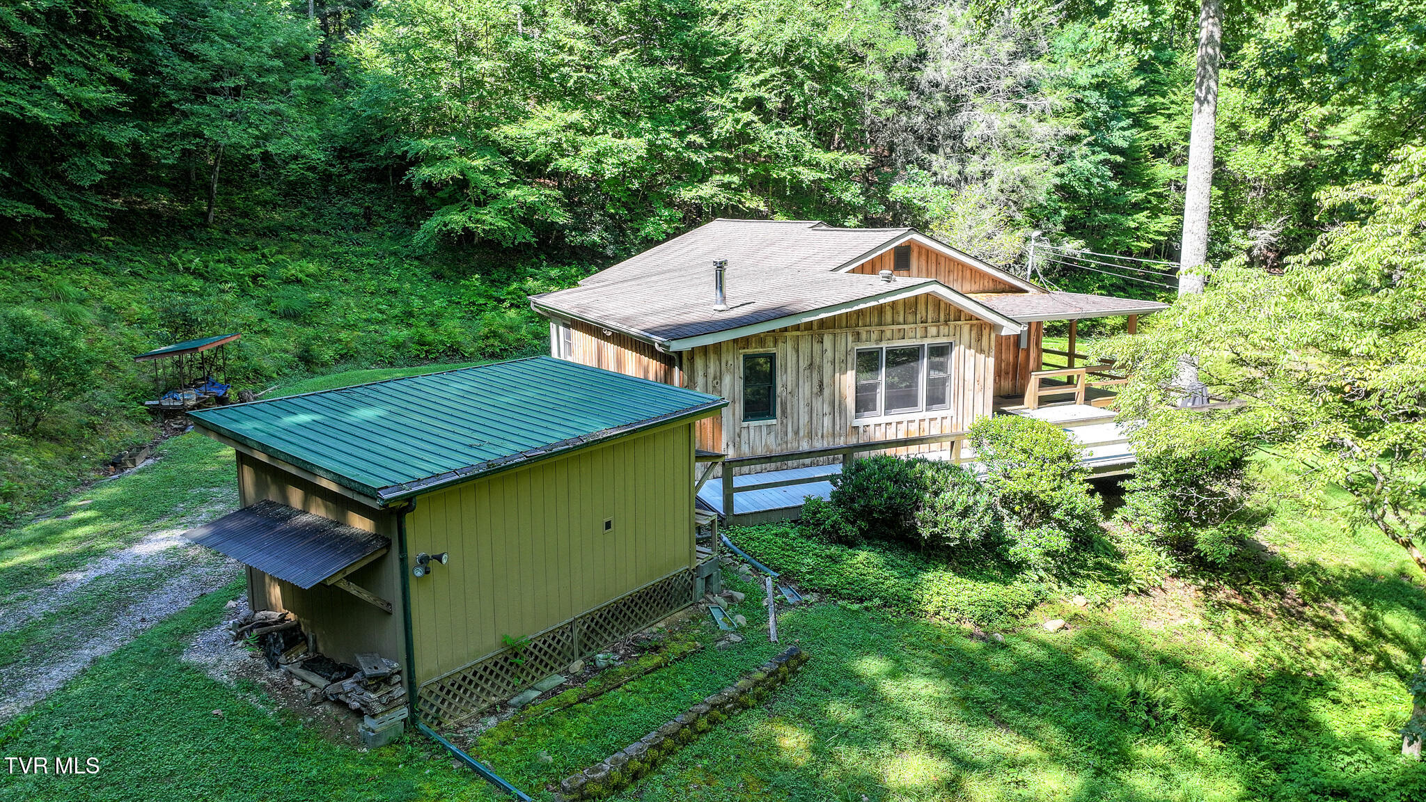 390 Fiddlers Branch Road Hampton, TN 37658 - Photo 45 of 79 46