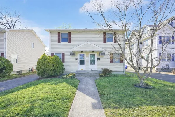 $425,000 | 884-886 St James Avenue, Springfield, MA 01104