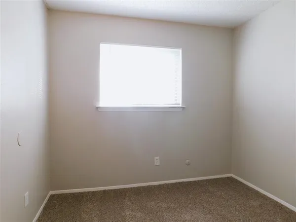 $1,495 | 1705 White Oak Court, Denton, TX 76209