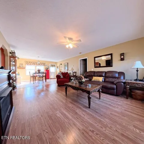 $239,000 | 2044 Menasha Drive, Crossville, TN 38572