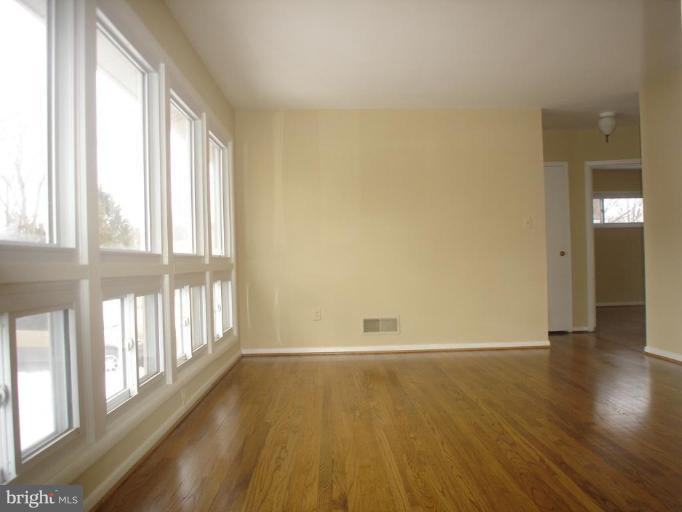 13309 Lydia Street Silver Spring, MD 20906 - Photo 3 of 19 Living Room #2