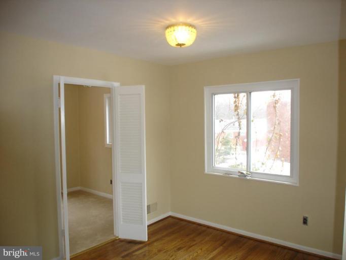 13309 Lydia Street Silver Spring, MD 20906 - Photo 5 of 19 Dining Room