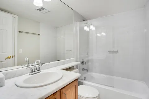$396,000 | 1501 East Broward Boulevard, Unit 705, Fort Lauderdale, FL 33301