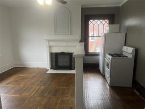 71 North Euclid Avenue, Unit 3 Pittsburgh, PA 15202 - Photo 8 of 18 a view of a livingroom with a fireplace