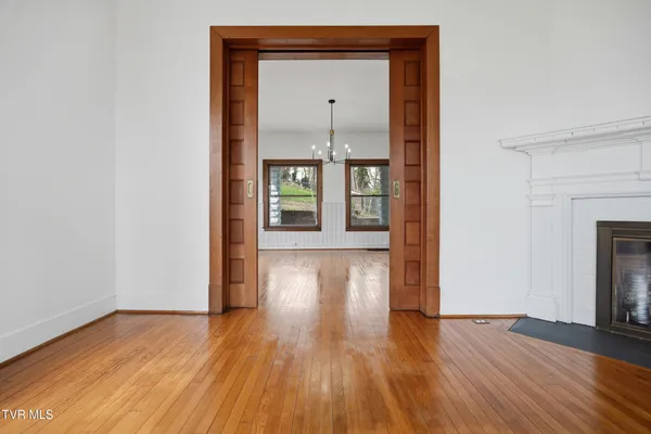 $899,999 | 243 Mason Place Northwest, Abingdon, VA 24210