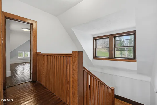 $899,999 | 243 Mason Place Northwest, Abingdon, VA 24210