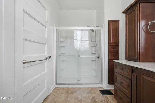 $899,999 | 243 Mason Place Northwest, Abingdon, VA 24210