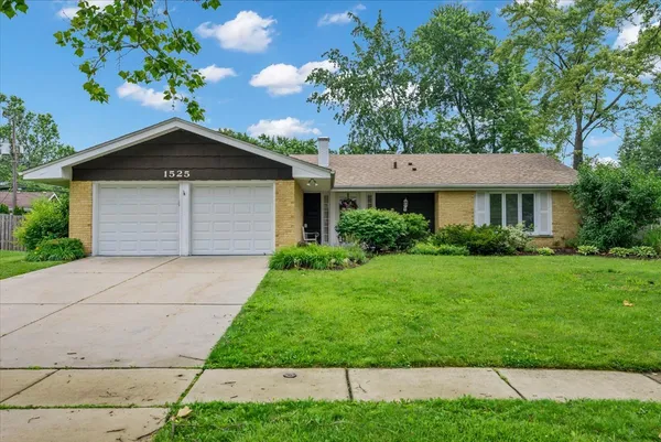 $459,900 | 1525 Mayfield Lane, Hoffman Estates, IL 60169