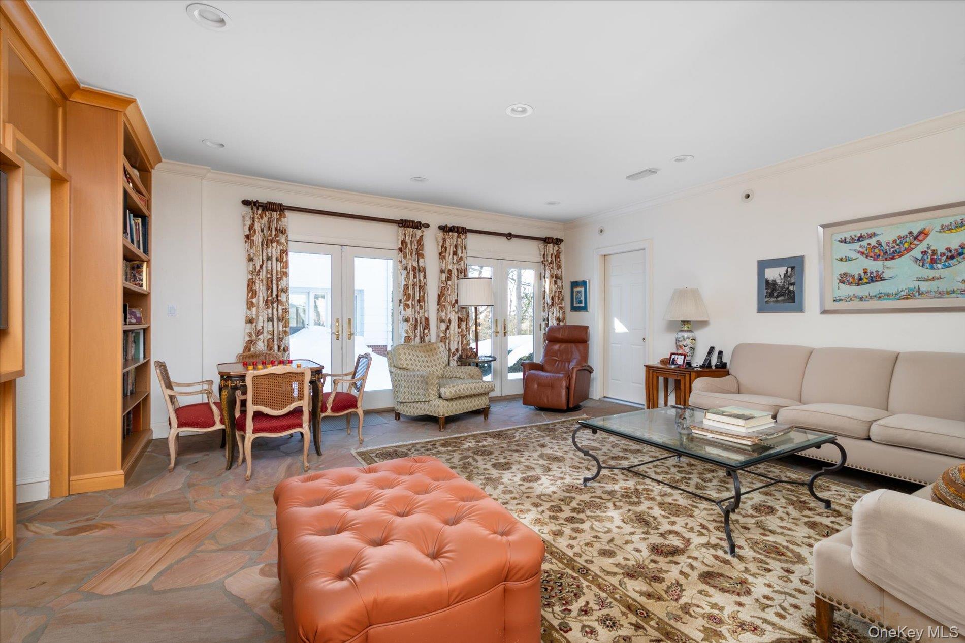 19 Amherst Road Great Neck, NY 11021 - Photo 7 of 28