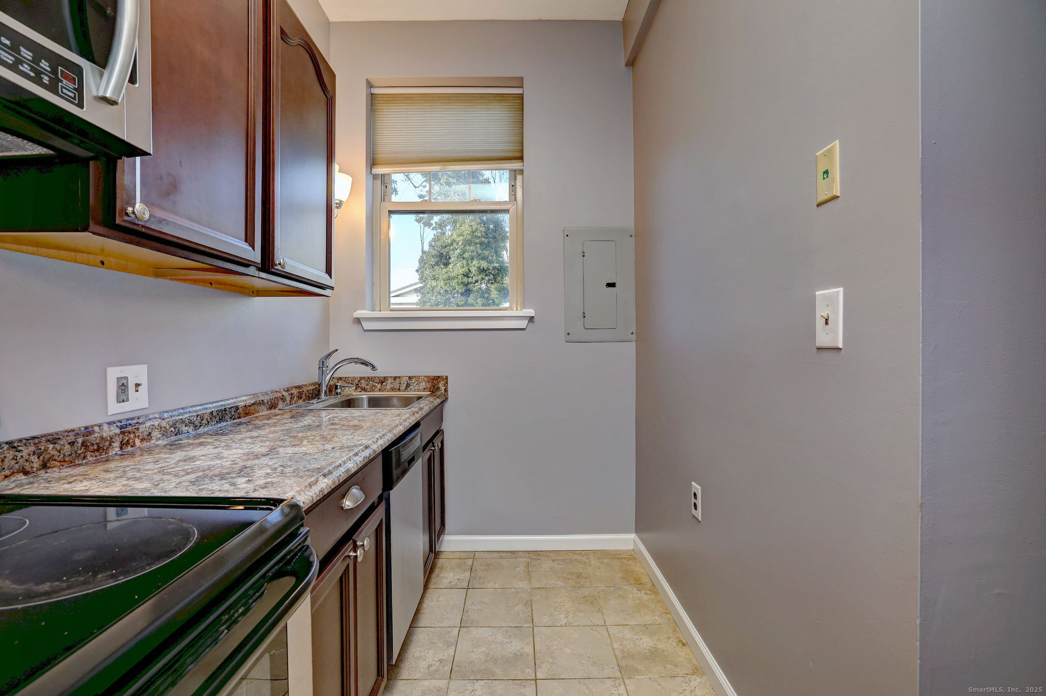 146 High Street, Unit 102 Milford, CT 06460 - Photo 30 of 35