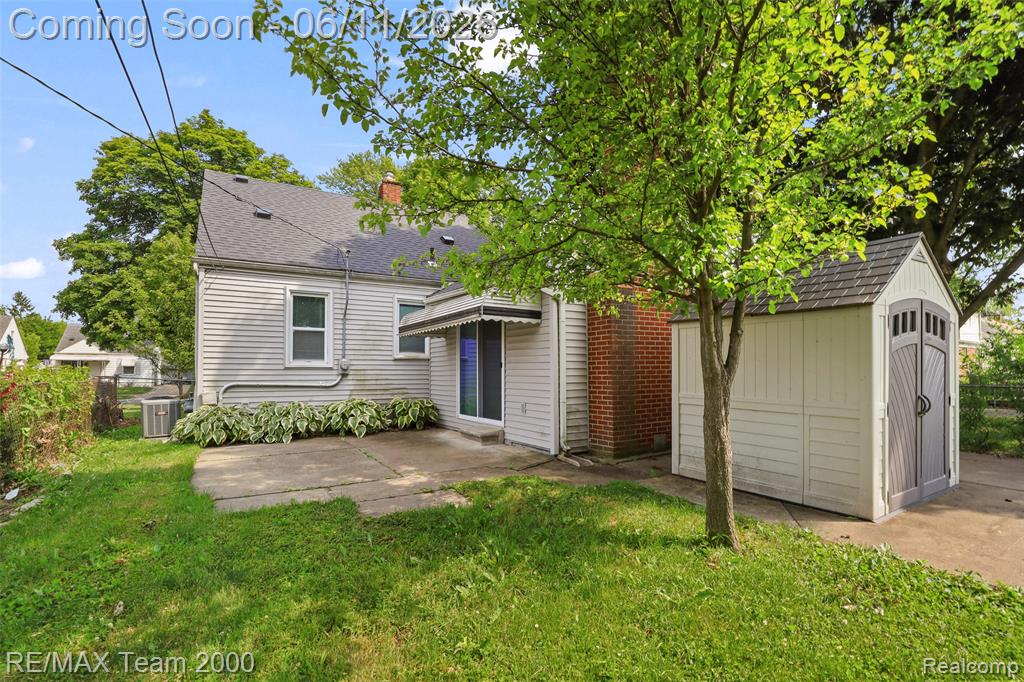 3130 Chestnut Street Dearborn, MI 48124 - Photo 5 of 30