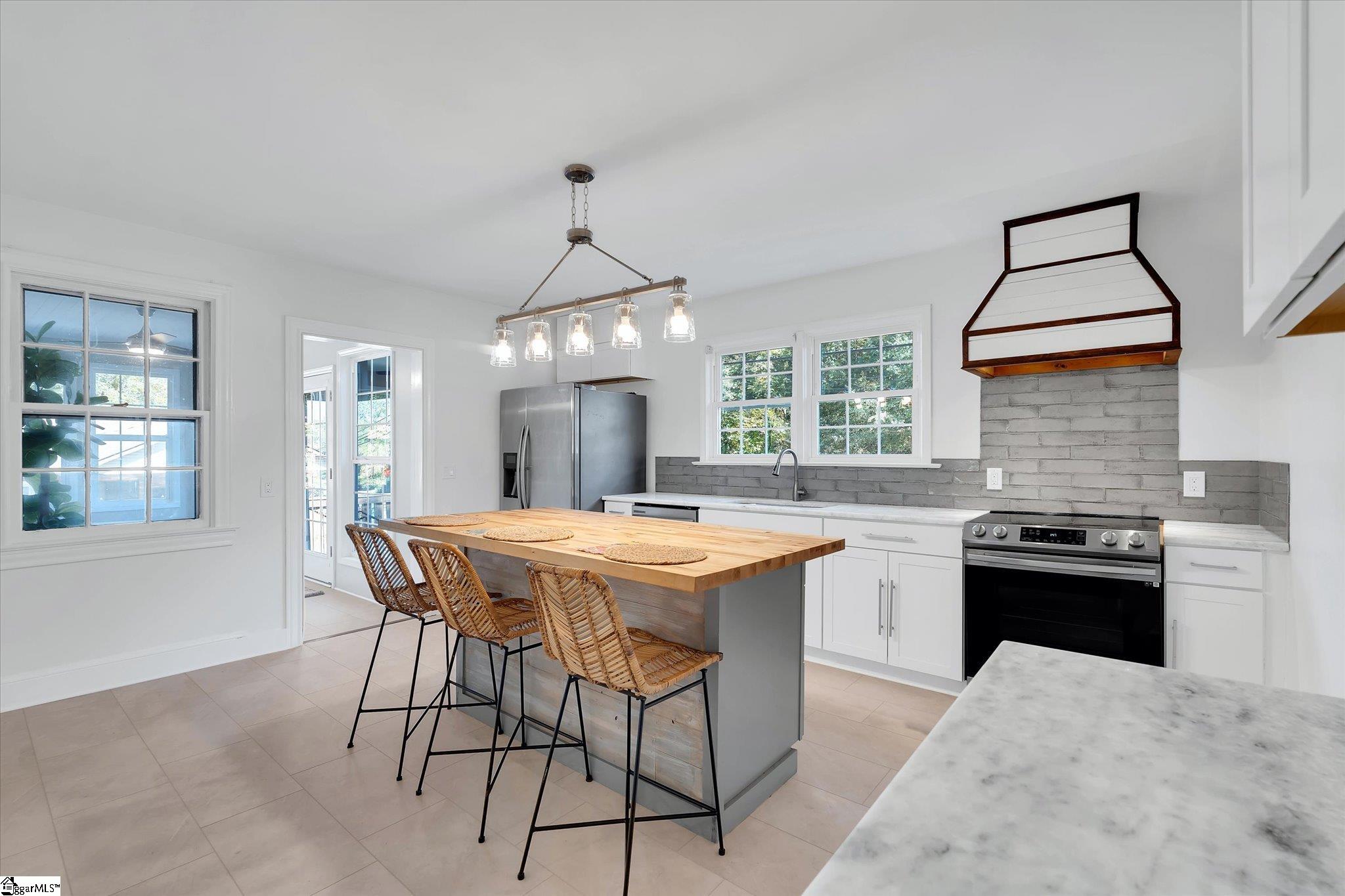 903 North A Street Easley, SC 29640 - Photo 6 of 45