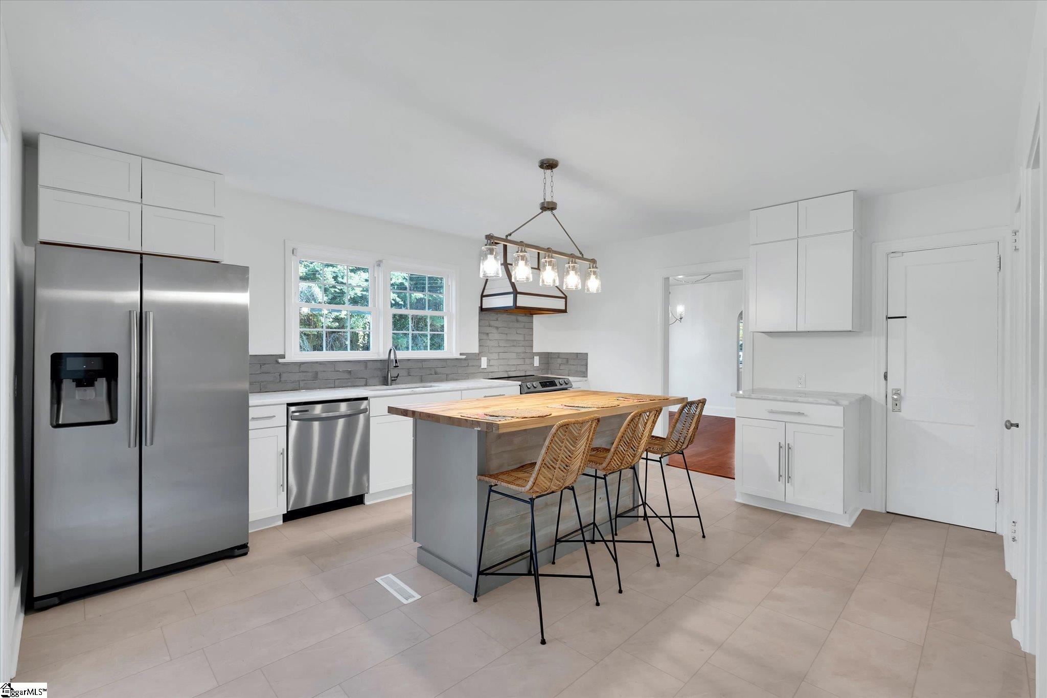 903 North A Street Easley, SC 29640 - Photo 7 of 45