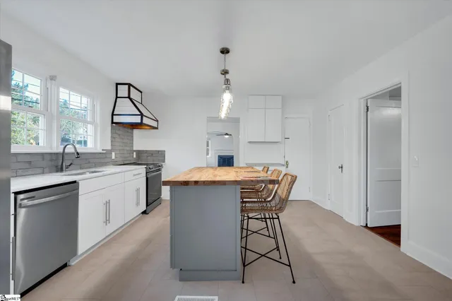 $469,900 | 903 North A Street, Easley, SC 29640