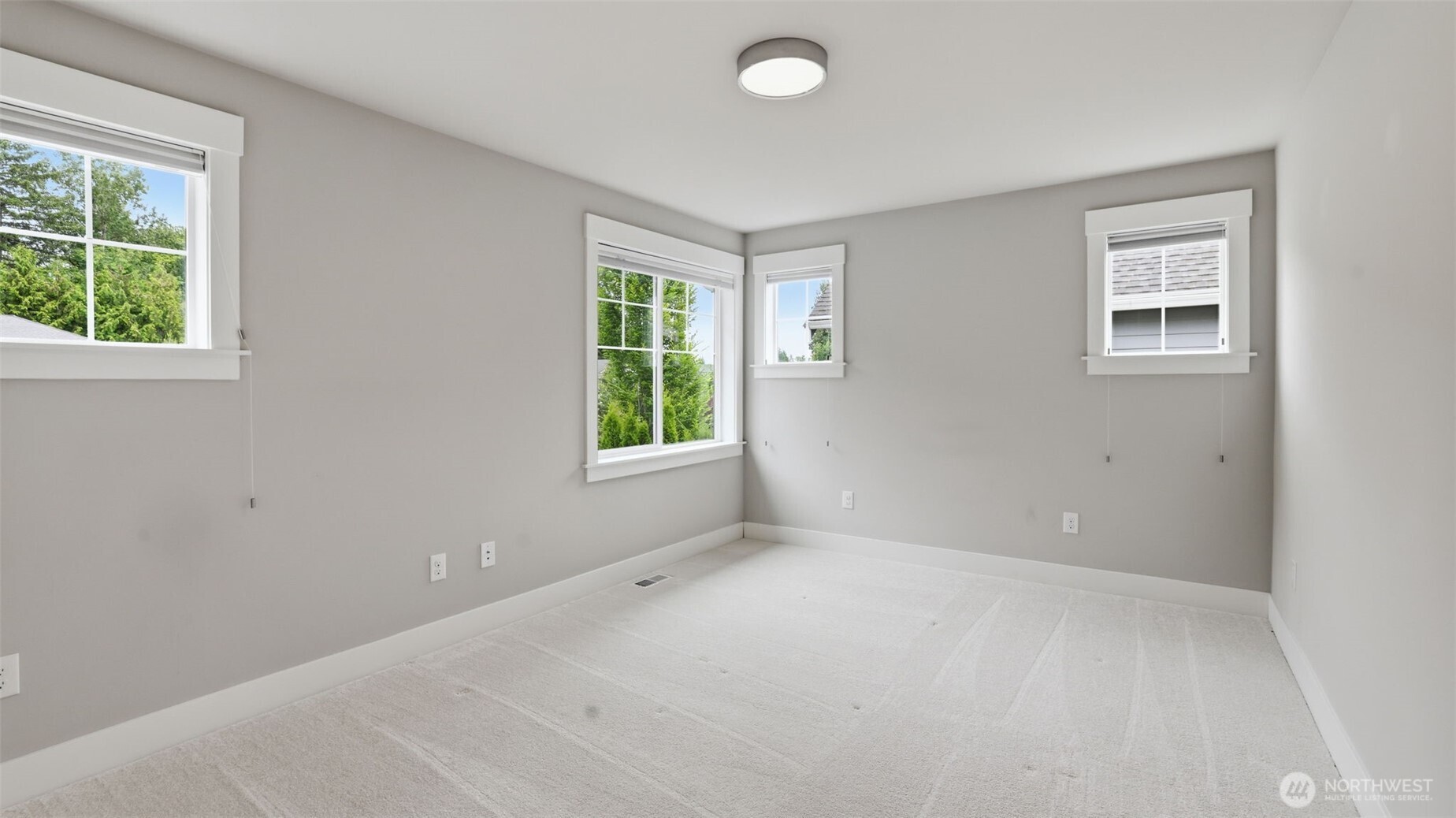 221 Shadow Avenue Northeast Renton, WA 98059 - Photo 24 of 31 Gallery Image 24