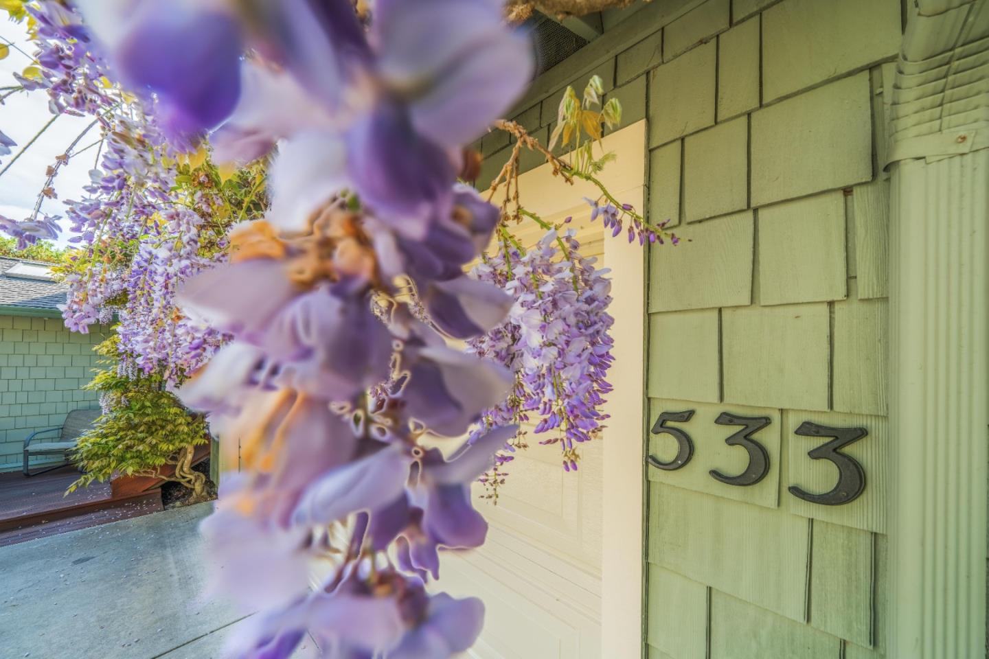533 La Honda Drive Aptos, CA 95003 - Photo 3 of 44 a picture of a door