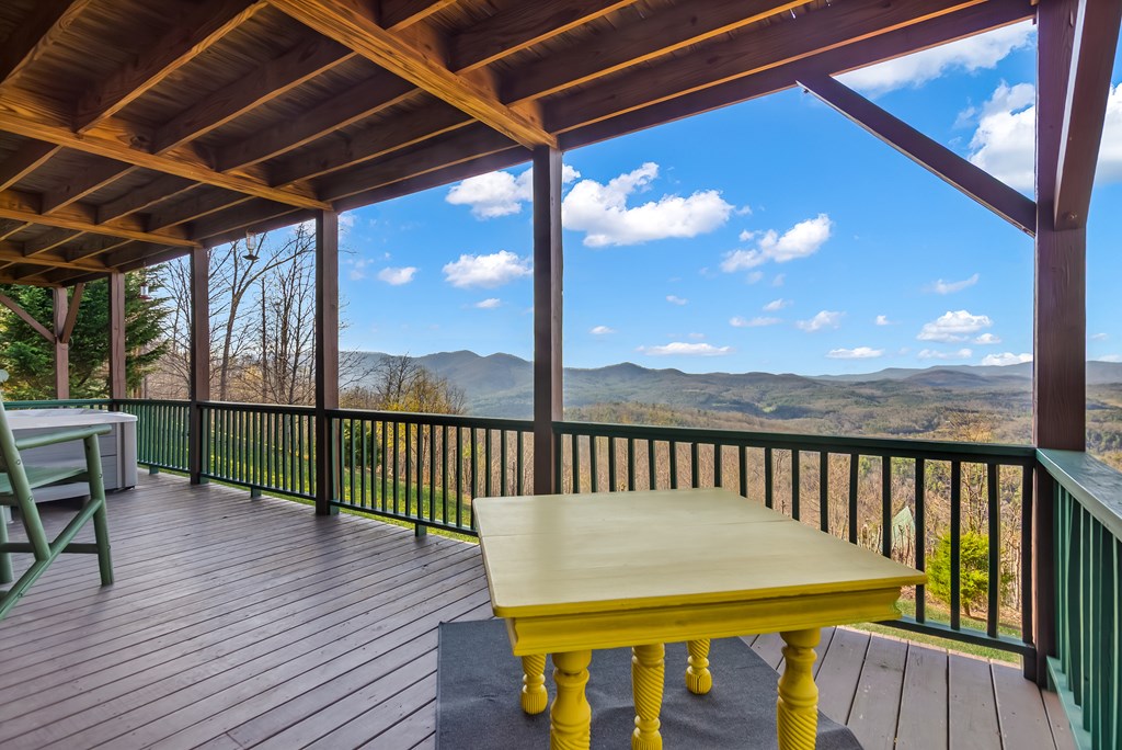 62 Trophy Buck Point Murphy, NC 28906 - Photo 36 of 46 a view of a balcony with wooden floor
