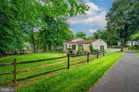 $585,000 | 9359 Gentle Way, Columbia, MD 21045