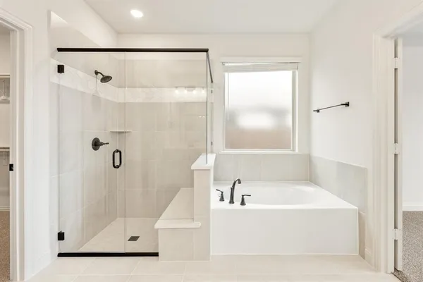 $639,990 | 3204 Emerald Trace Drive, Denton, TX 76226