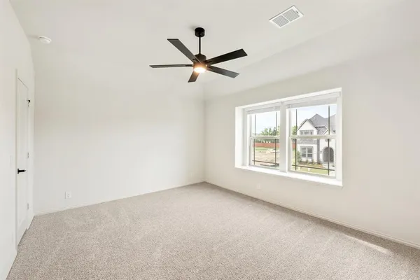 $639,990 | 3204 Emerald Trace Drive, Denton, TX 76226