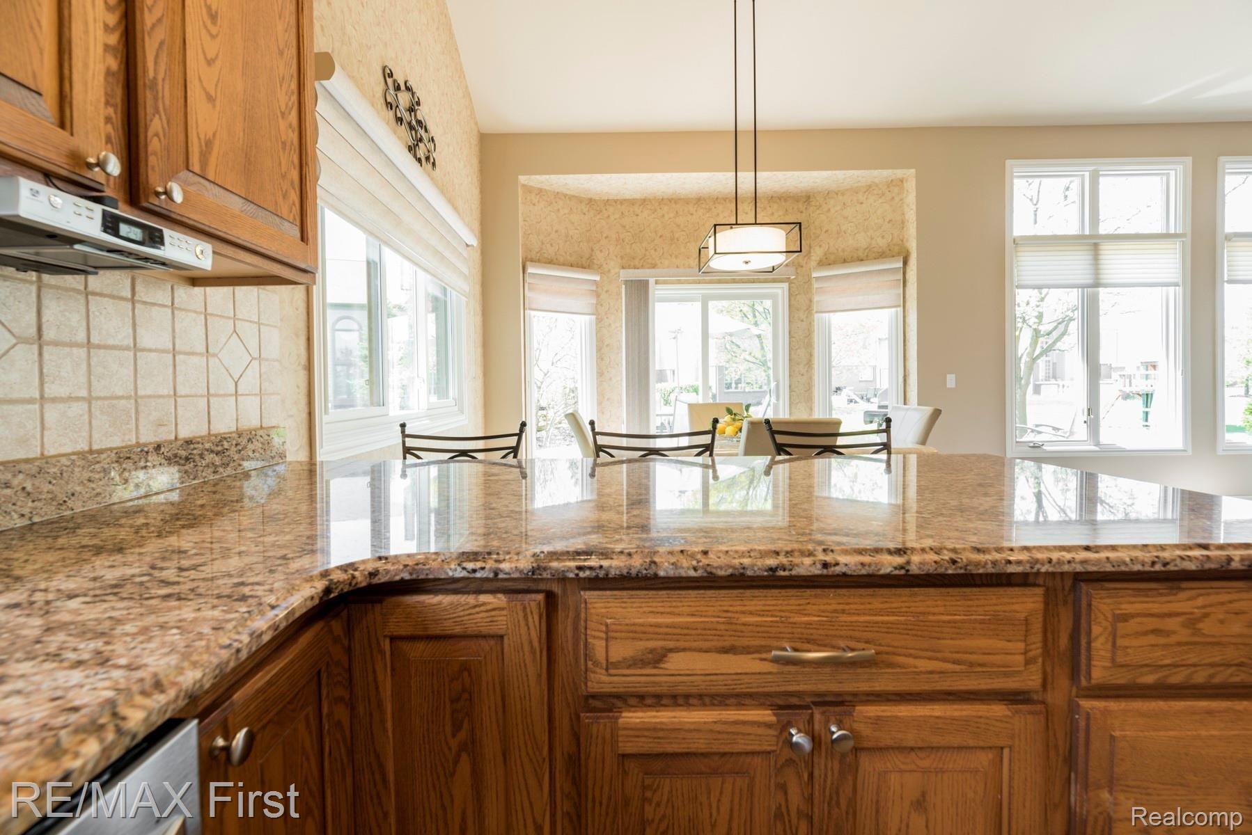 1374 Tulberry Court Rochester, MI 48306 - Photo 19 of 52 19.jpg