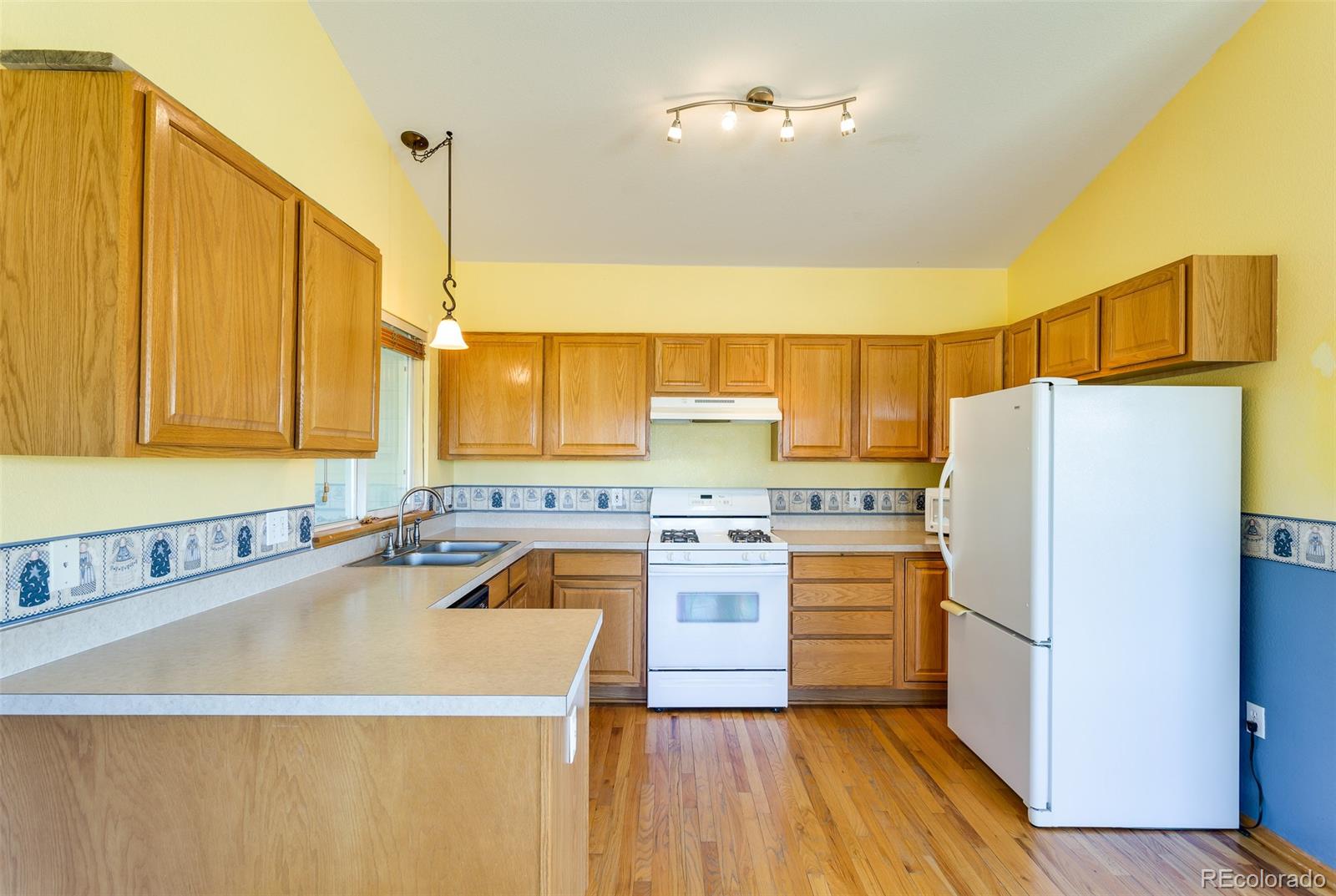 34082 Prairie Loop Elizabeth, CO 80107 - Photo 5 of 27 Gallery Image 5