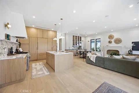 $2,799,000 | 4221 Sunnyside Avenue, Los Angeles, CA 90066