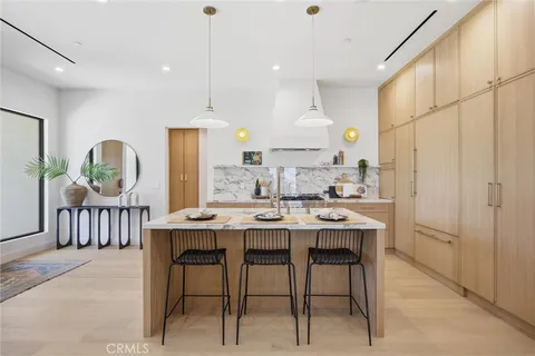 $2,799,000 | 4221 Sunnyside Avenue, Los Angeles, CA 90066