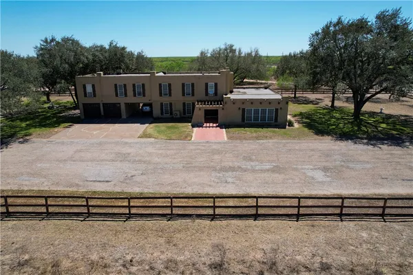 $385,000 | 1427 E Creek, Premont, TX 78375
